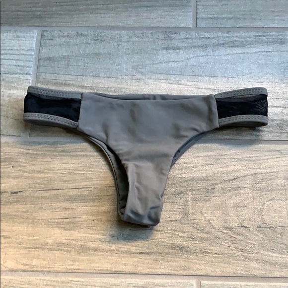 Issa de’mar gray bikini bottom - Picture 7 of 9
